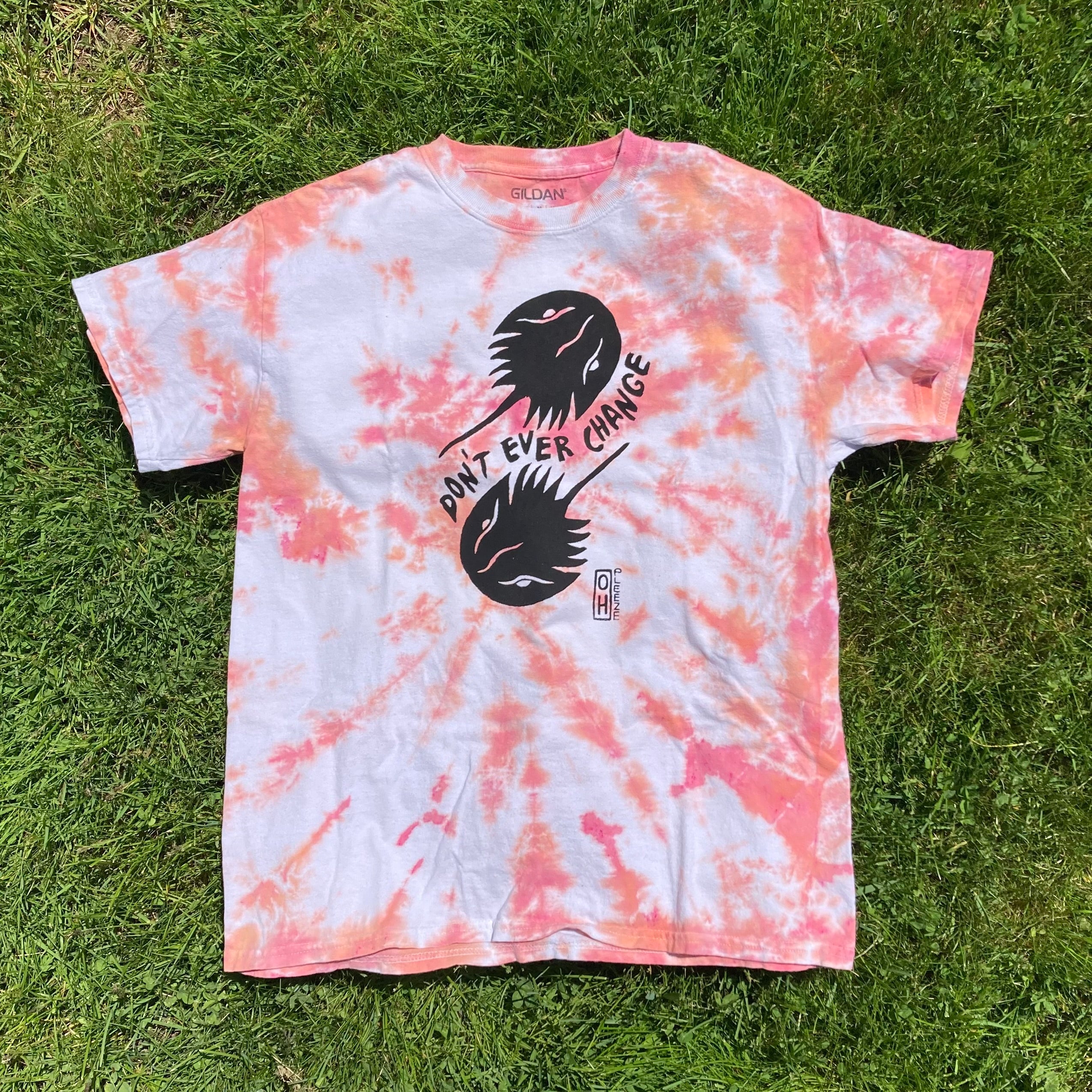 MEDIUM "Don't Ever Change" Horseshoe Crab T-Shirt