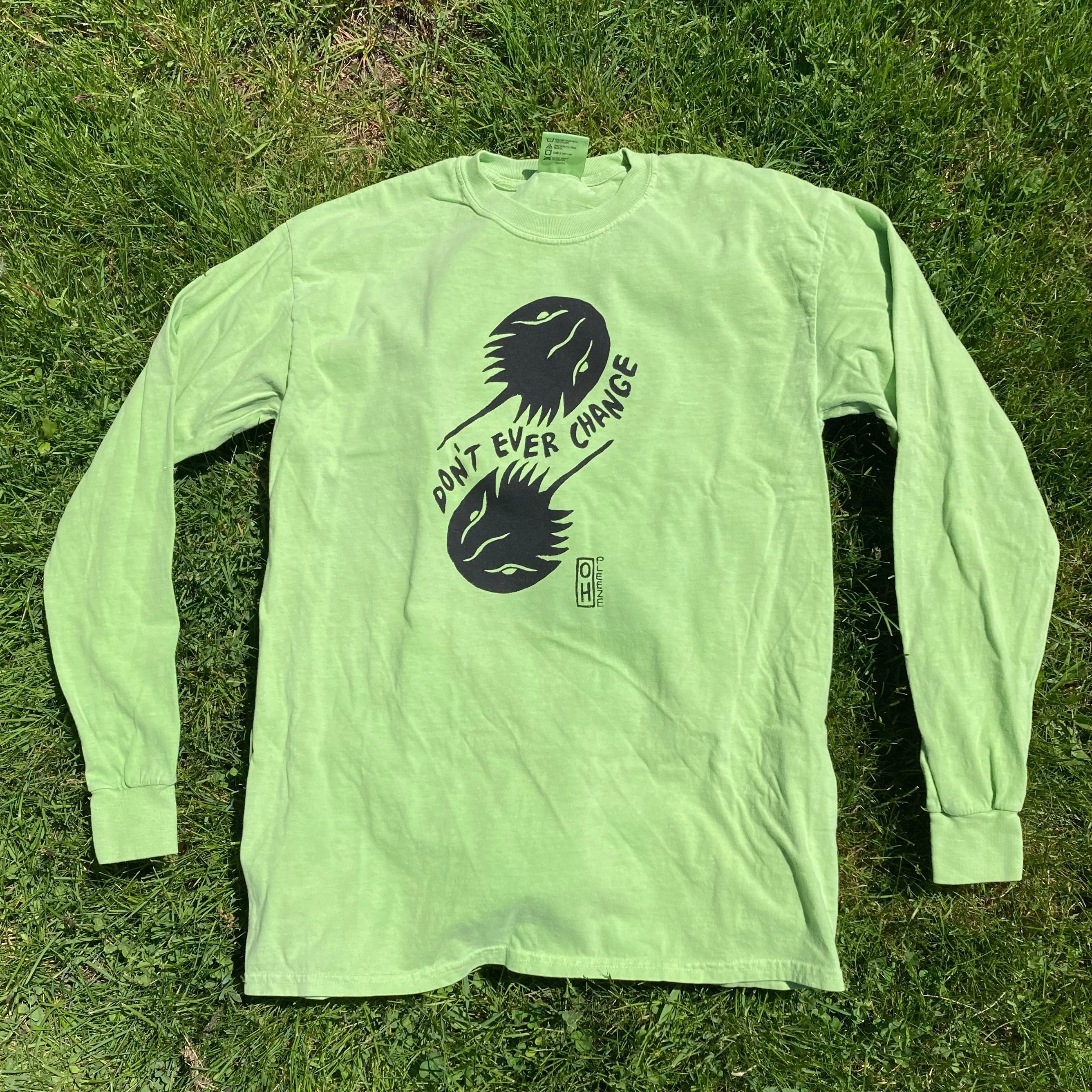 MEDIUM "Don't Ever Change" Horseshoe Crab T-Shirt