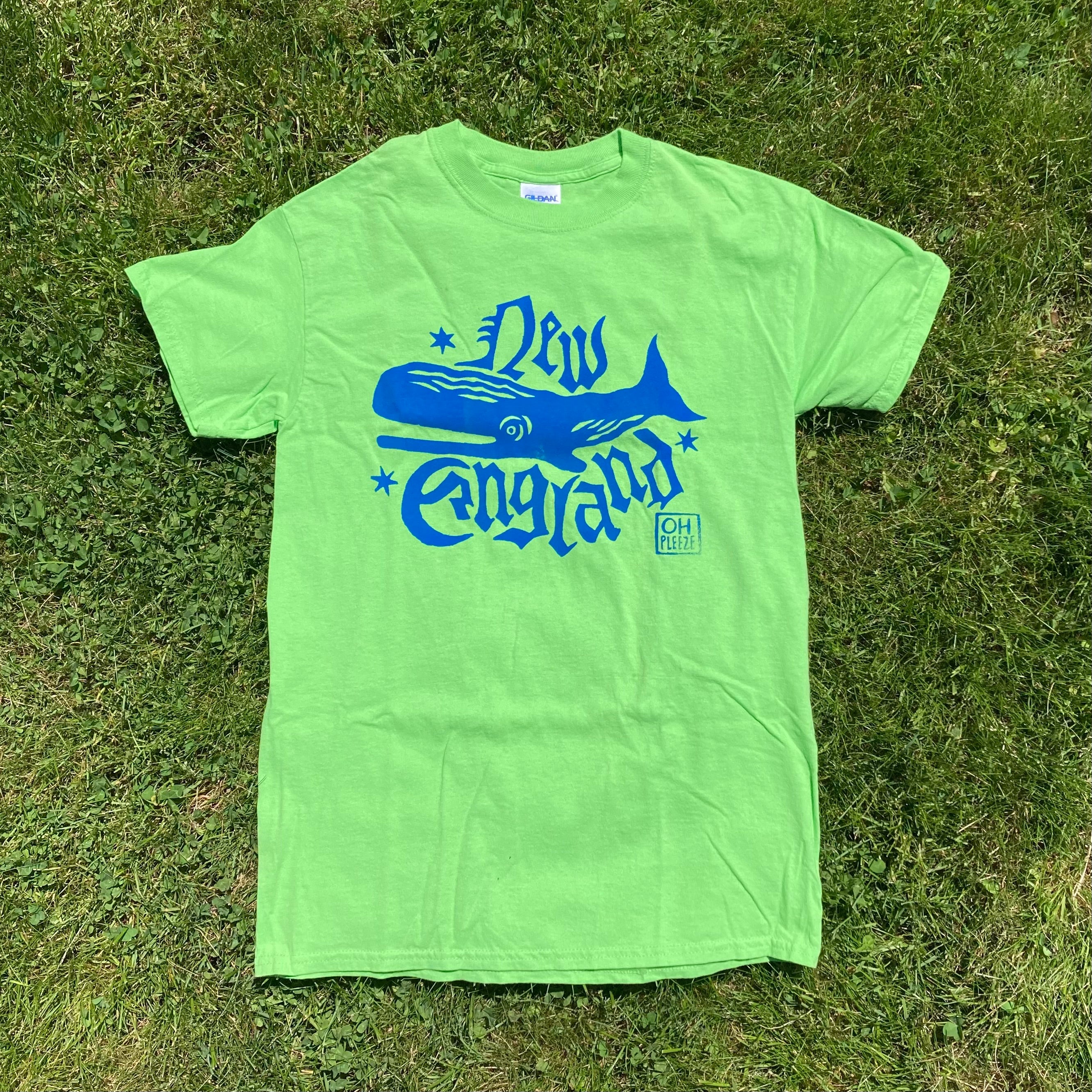 SMALL New England Screen Printed T-Shirt